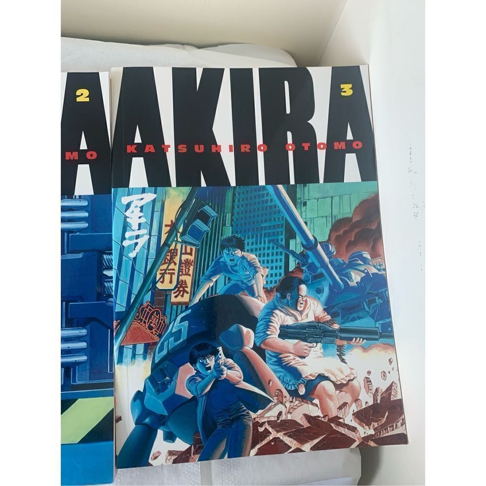 AKIRA Volumes 1-3🔥 Graphic Novels, Manga by Katsuhiro Otomo (First Ed., 2000) - Picture 4 of 7